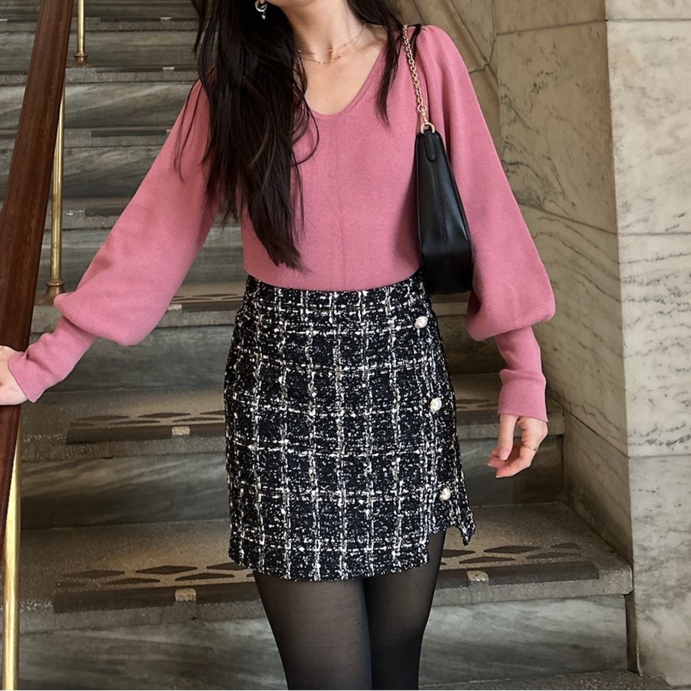 J.ING XS Black Tweed Mini Skort Pearl Buttons